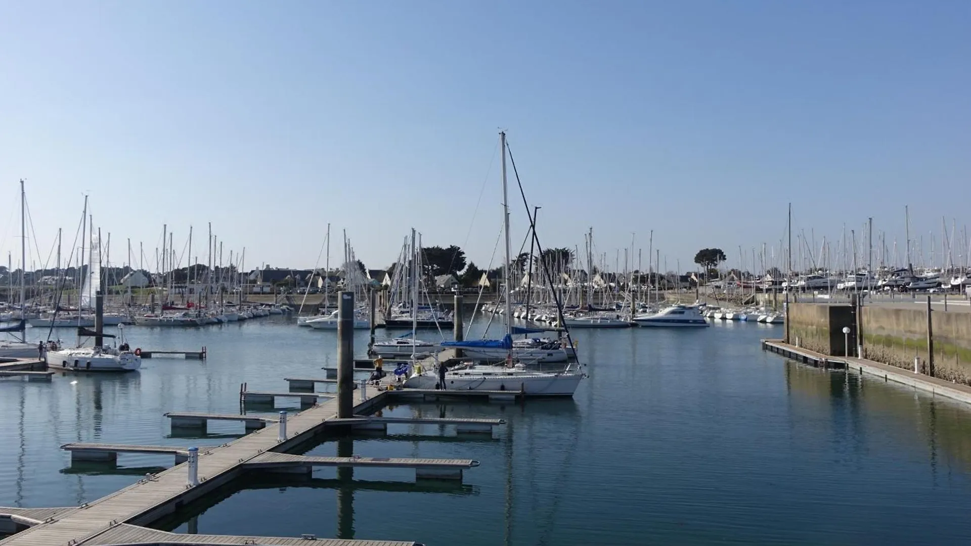 Appartement Duplex, 4-6 Pers, Pres Plage, Kerjouanno, Parking Inclus - Fr-1-639-145 Arzon 0*,  Franciaország
